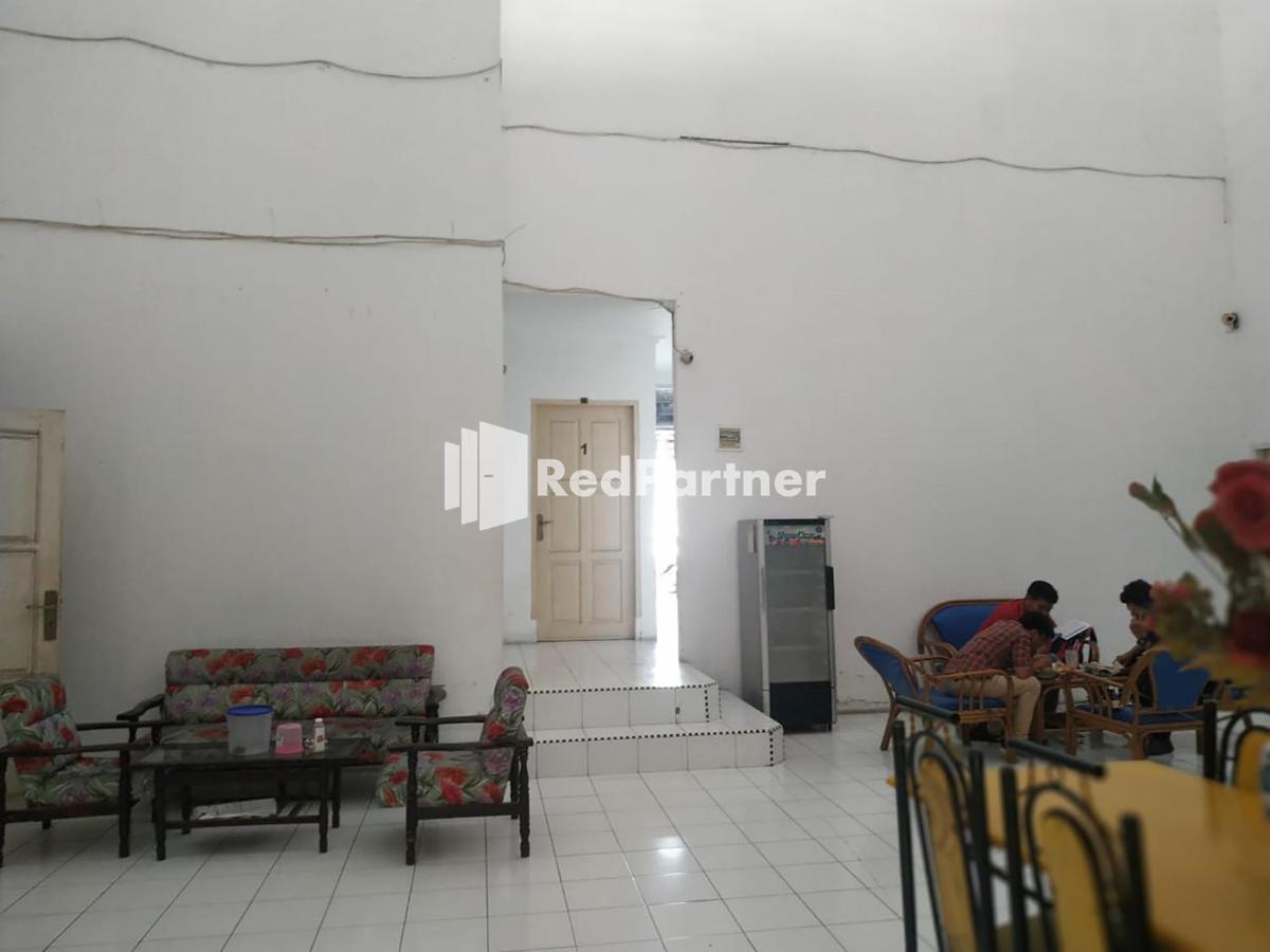 Hotel Samrat Палу Екстериор снимка