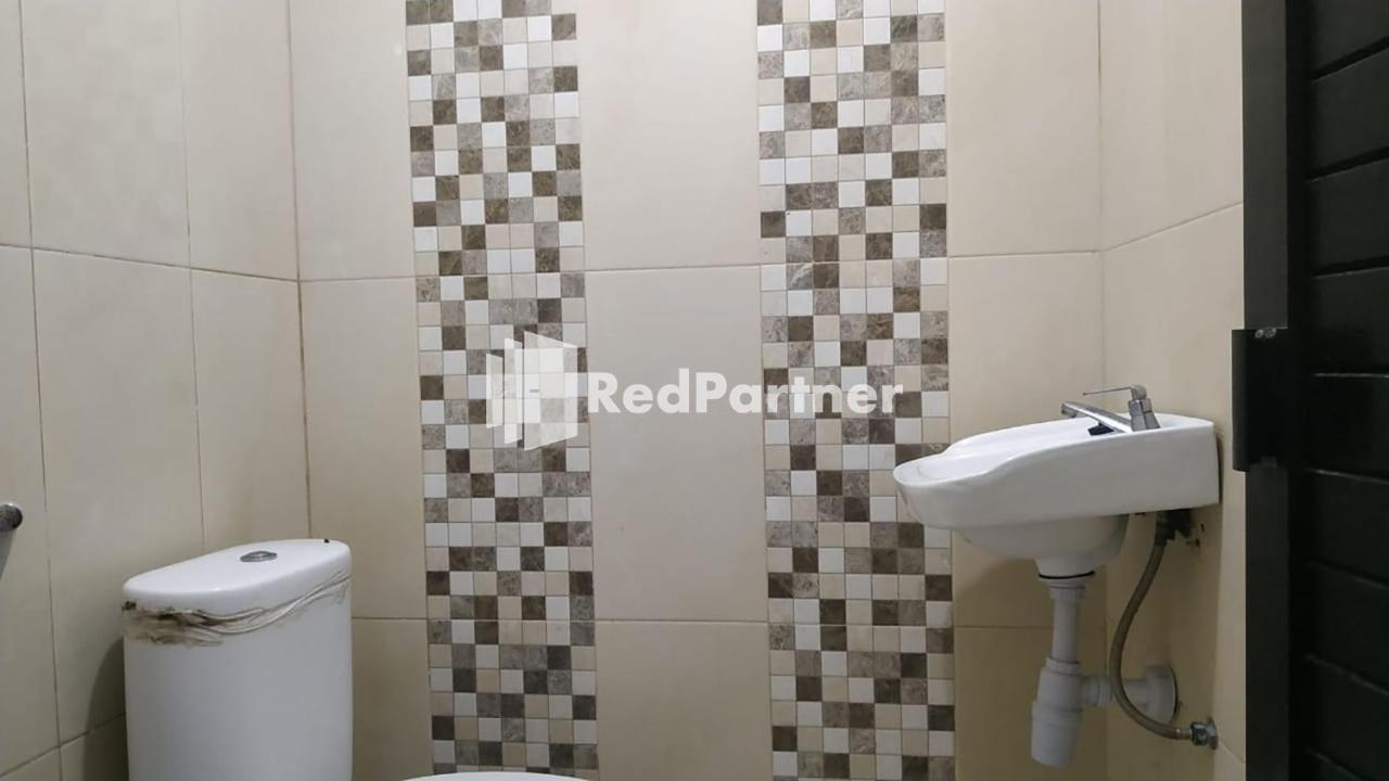 Hotel Samrat Палу Екстериор снимка